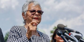 Dem lawmakers defend ‘storming’ of ICE facility